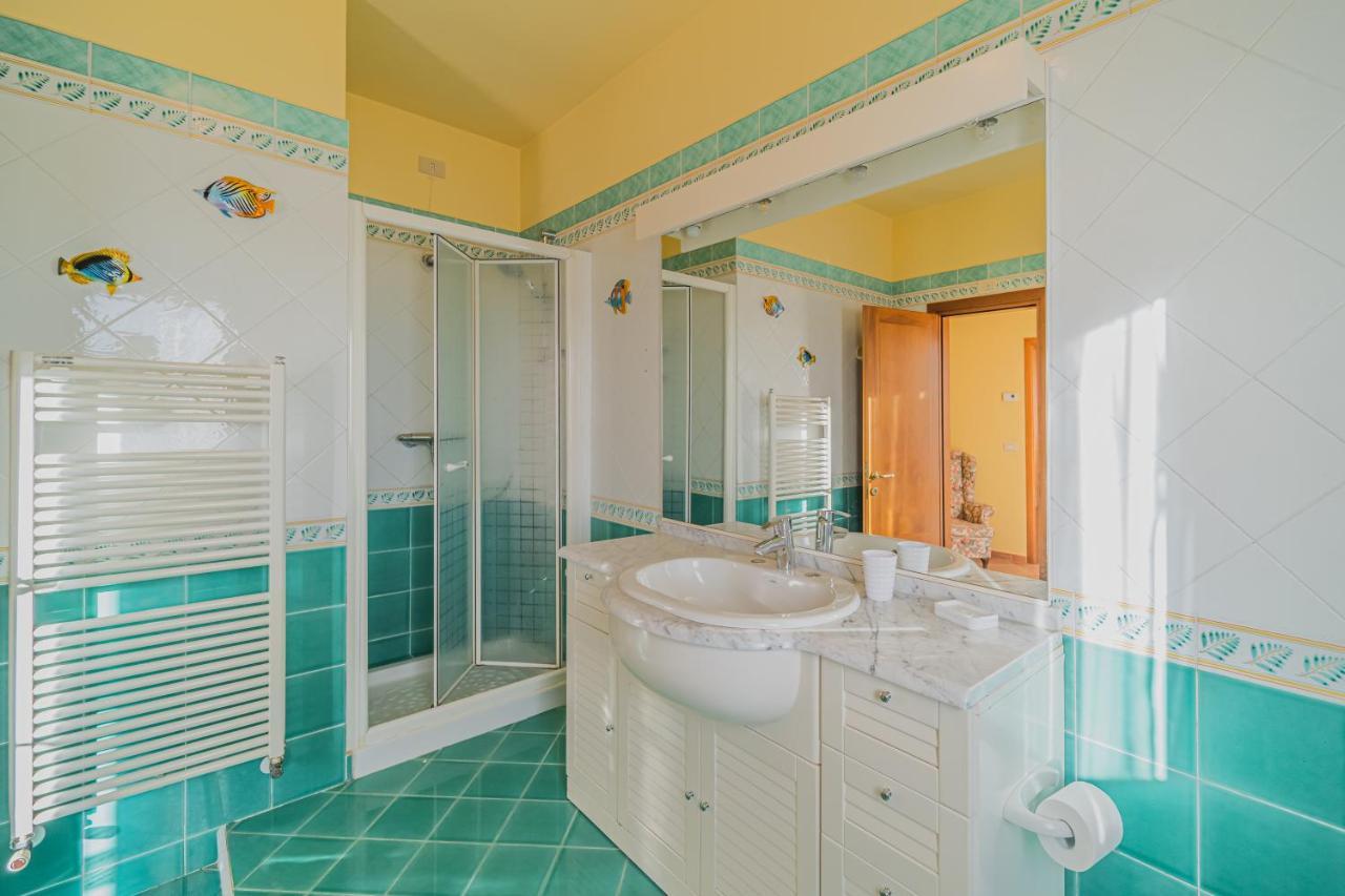 Villa Doddy Nei Pressi Di Barbarossa Porto Azzurro Exterior photo