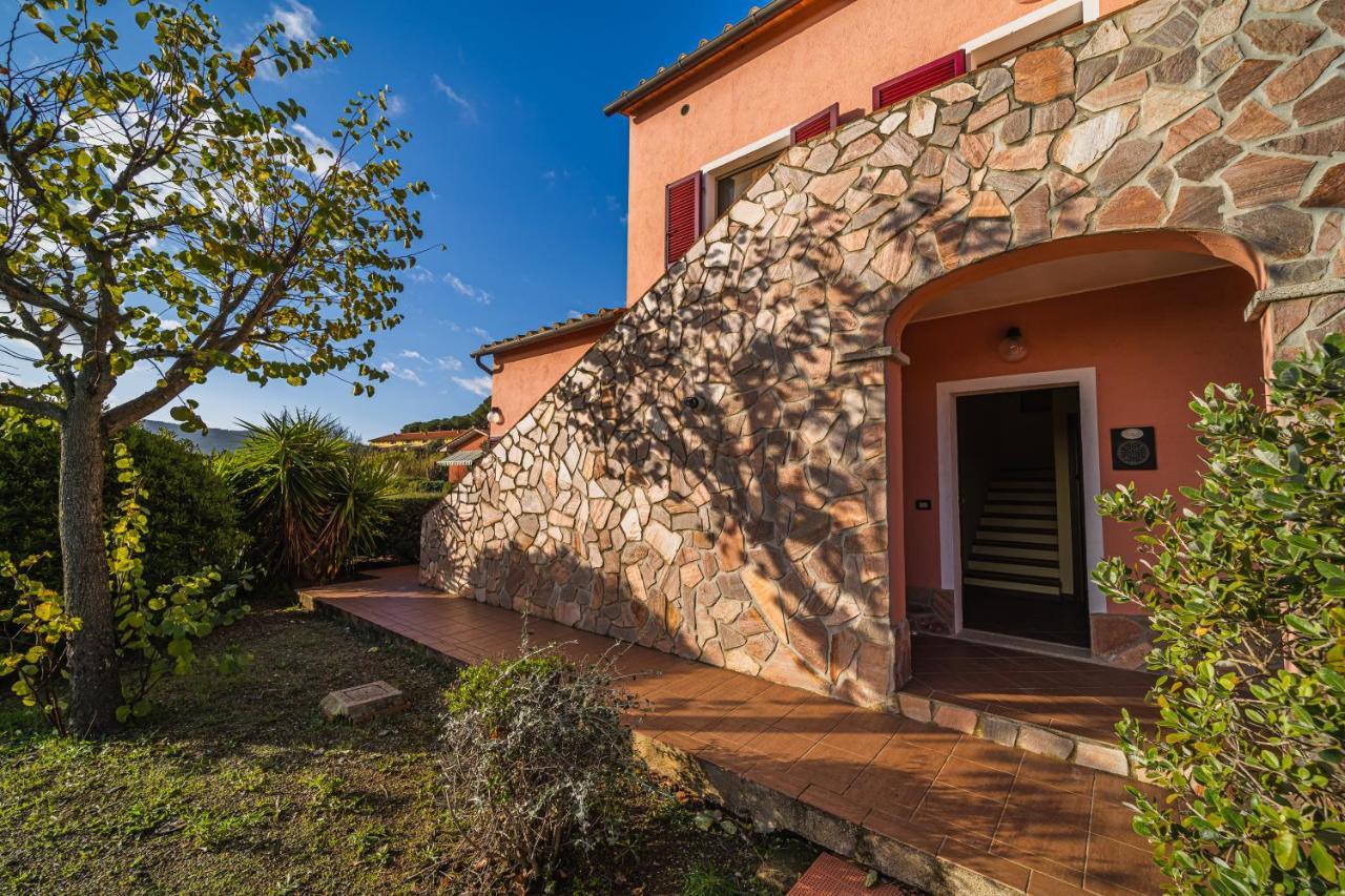 Villa Doddy Nei Pressi Di Barbarossa Porto Azzurro Exterior photo