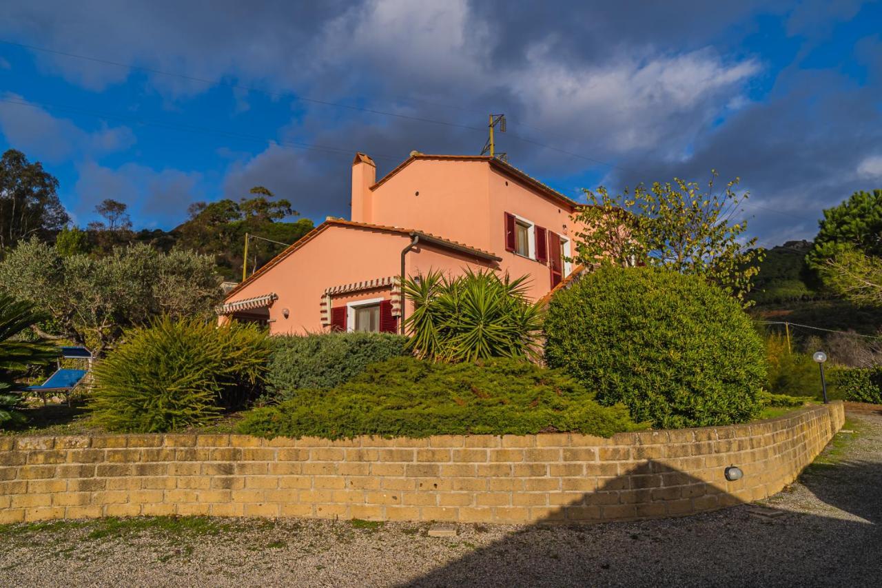 Villa Doddy Nei Pressi Di Barbarossa Porto Azzurro Exterior photo